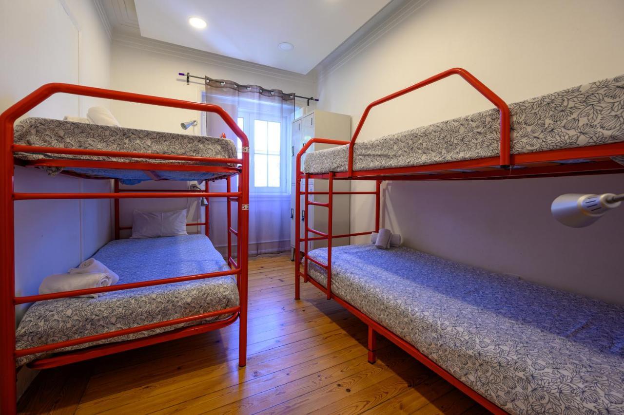 Bunk Bed Mixed Dormitory Room