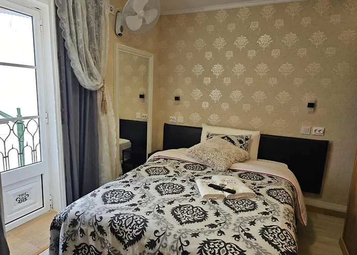 Charme Da Graca - Guest House Lisbon